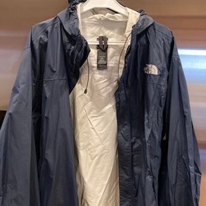 Northface windbreaker.  Large. Excellent condition. Navy blue